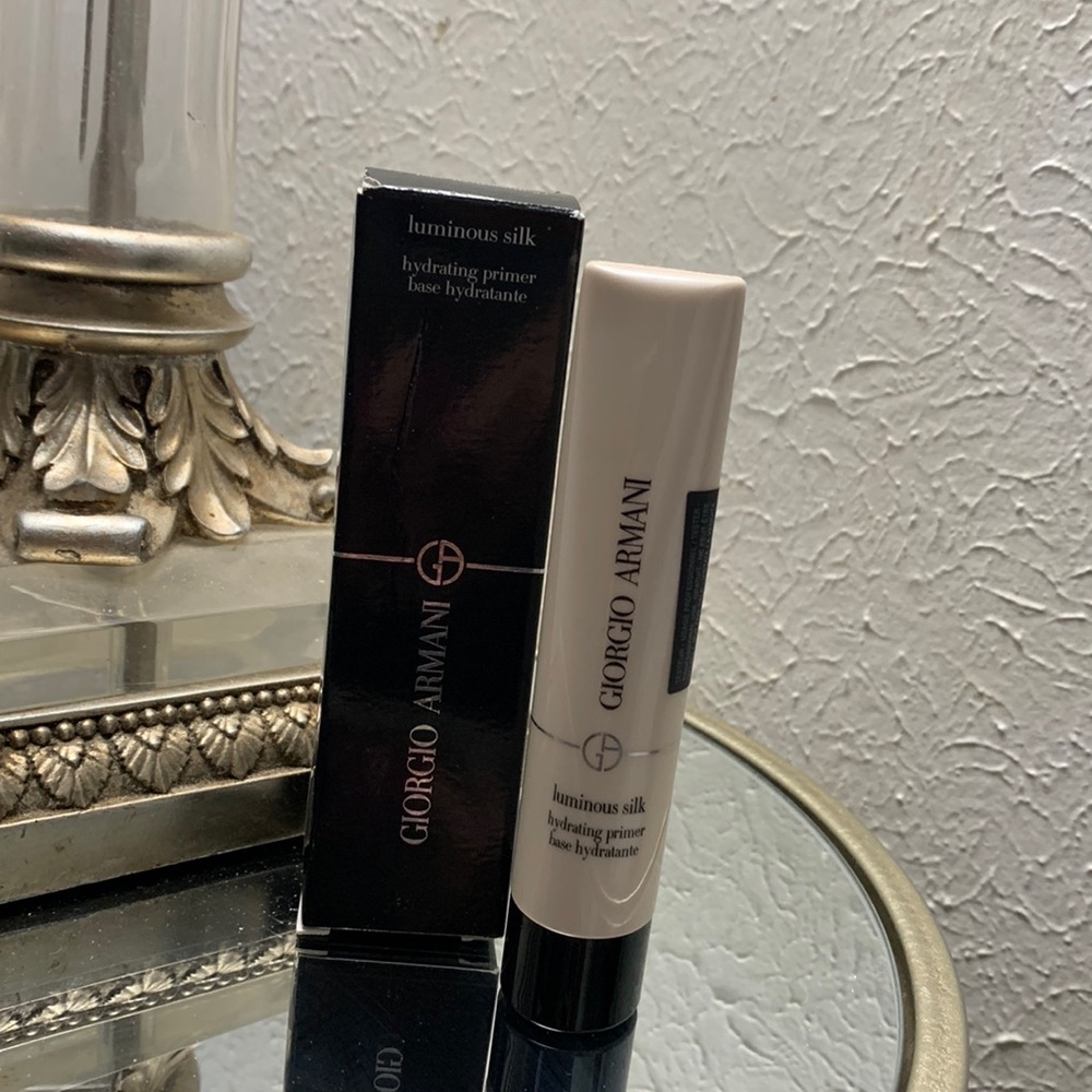 Giorgio Armani Luminous Silk Hydrating Primer